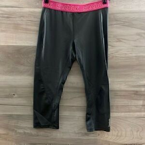 Reebok Womens Dim Grey Elastic Waist Stretch Activewear Capri Pants Size Medium